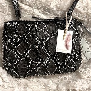 Jessica Simpson NWT Snakeskin Purse